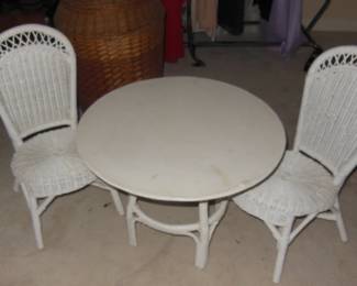 childs wicker table and chairs