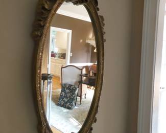 oval mirror