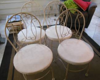 set of 4 chairs