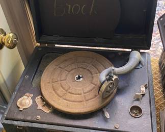 Portable Victrola Record Player