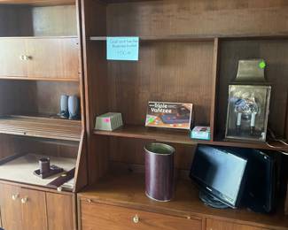Mid Century Henderdon Office Unit 4 pieces  great work from home set up