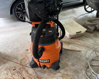 Dry Vac - like new 