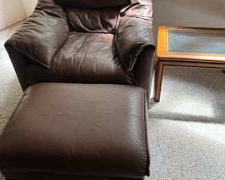 Leather Lounge Chair with Ottoman 