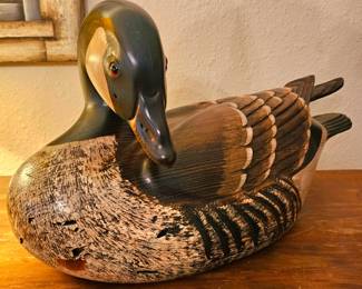 NUMEROUS carved & painted signed TOM TABER birds including a rare Bald Eagle.
