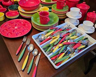 Huge mixed lot collection of FIESTA pottery Fiestaware & flatware set.