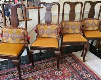 4 Dining Chairs