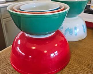 Vintage Pyrex 