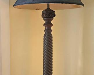 Wood barley Twist Lamp 