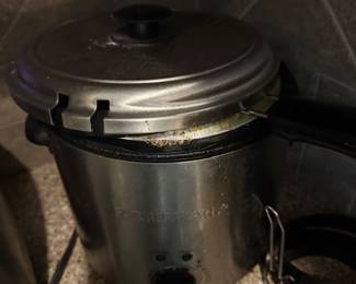 Pressure cooker
