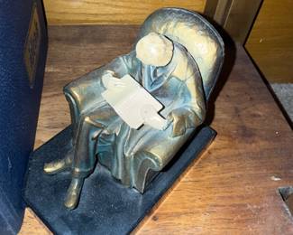 Heavvvvy bookends