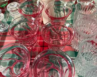 Holiday glassware