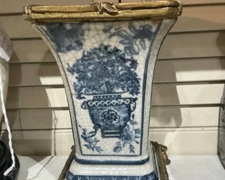 Flow Blue Pagoda vase