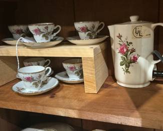 Moss Rose Demi set with working teapot