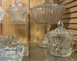 Covered compote, to Suger bowls crystal