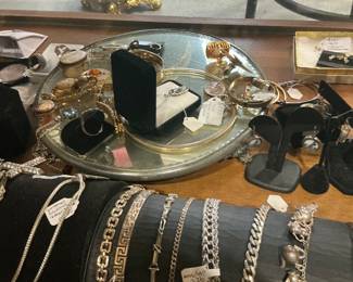 From cultured pearls, 14 k, 925