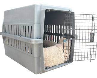 Med. Hard Case Pet Carrier Bed