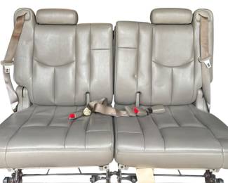 2005 GMC Yukon Leather Back Seats