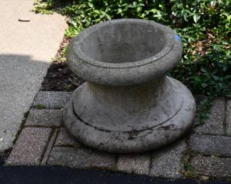 225Front Yard