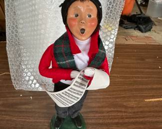 Christmas caroler