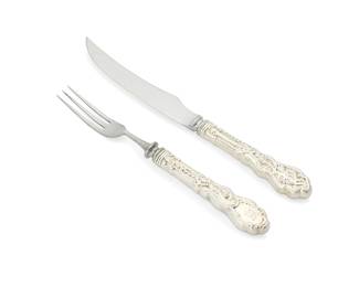 1005
A Gorham sterling silver 'Versailles' game service
Late 20th/early 21st century
Each marked for Gorham and for sterling
Each with hollow handle and stainless-steel blade or tines, comprising 17 forks (7.125" L) and 12 knives (8.25" L)
29 pieces
Estimate: $300 - $500