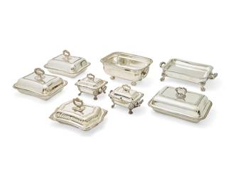 1356
A large group of silver-plated entrée and warming dishes
19th/20th century
Some variously marked for maker
Comprising 12 entrée dishes, all but one with cover, and 3 footed warming dishes
15 pieces
Largest: 5.5" H x 12" W x 9" D; Smallest with lid: 5.5" H x 7.5" x 5.25" D
Estimate: $300 - $500