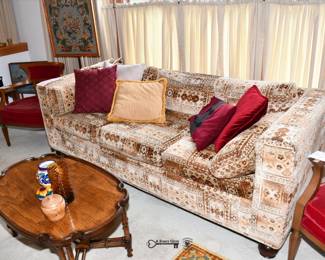 084Family Room