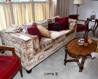 081Family Room