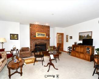 069Family Room