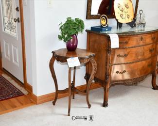 046Living Room