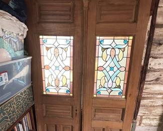 Beautiful old vintage doors with stained glass. Some cracks in glass
24"+ 24" 47"with overlap. 79" tall.