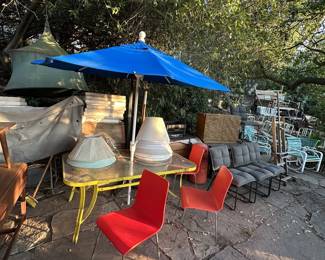Primary color outdoor set