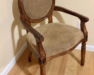 *PRE-SALE: Gorgeous French Louis XV style ArmChair $100
