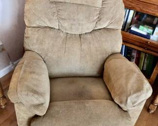 PRE-SALE LAZY BOY RECLINER $100