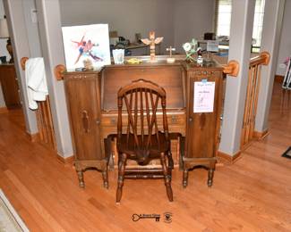 0012Some Highlights Yorkville Estate Sale