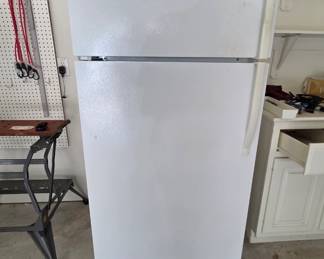 fridge, refrigerator