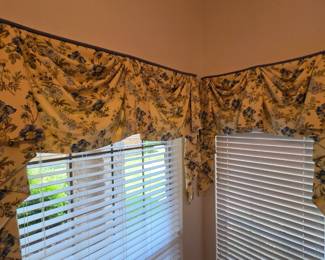 Custom Drapes for sale