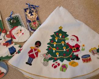 vintage Bucilla tree skirt, stockings, vintage Christmas