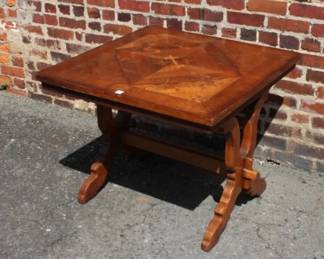 Lot # : 5 - Vere Antichita Wood inlay Table handcrafted in
