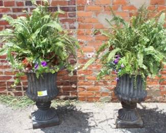Lot # : 3 - A Pair of Antique Cast Iron Planters
