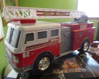 2011 Tonka Mighty Motorized Fire Truck