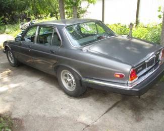 1986 Jaguar XJ6 (Clear Title) Barn Find Has Set In Garage For 10 Years Untouched