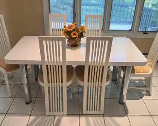 Specifically made for the family ~ Chrome Legs, Formica Top Kitchen Table & 6 Chairs