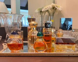 Various Perfumes (Chanel, Tiffany and more)