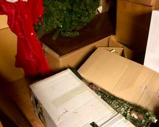 Assorted Holiday Decor