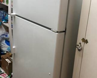GE Refrigerator/Freezer 