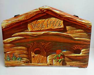 Troll House with Trolls and Accessories 