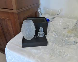 Bric-a-brac, Waterford, Lalique, Steuben