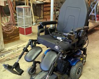 Quantum J6 Power Wheelchair by Pride Mobility