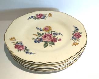 HAZEL Scalloped Floral Plates