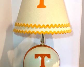 Tennessee Volunteers Helmet Lamp with Shade